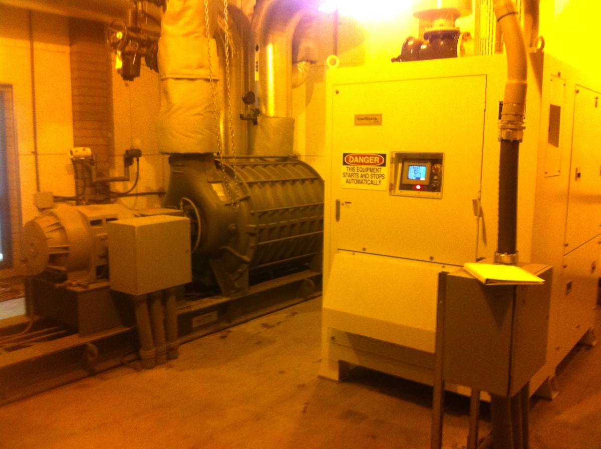 APG-Neuros Turbo Blower and PD Blower side-by-side