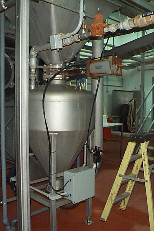 Material is transported pneumatically